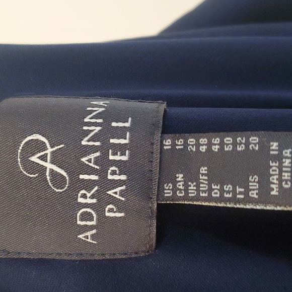 🎀ADRIANNA PAPELL 🎀 Navy Blue Dress - Picture 4 of 5